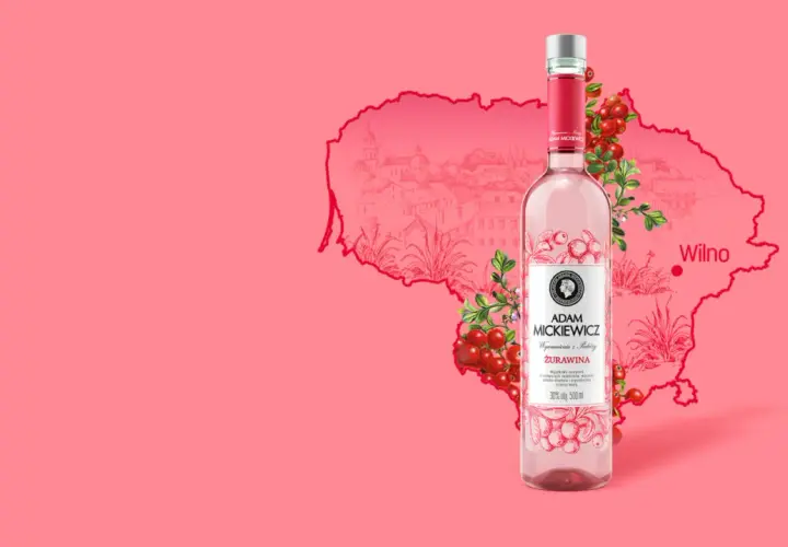 Wódka Adam Mickiewicz Żurawina, inspirowana Wilnem i litewskim krajobrazem.