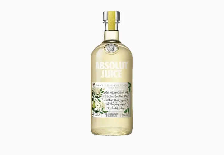 Butelka Absolut Juice Pear & Elderflower 0.7l. Idealna na letnie drinki.