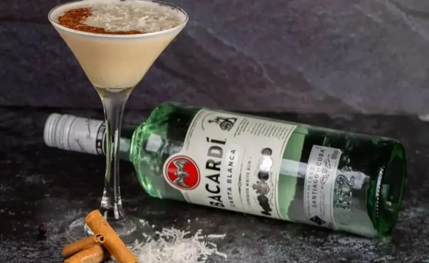 Malinowy rum Bacardi - Z czym mieszać, by nie przesłodzić?