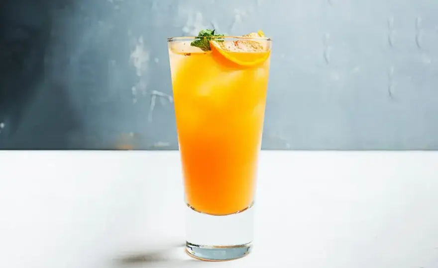 Archers Likier Brzoskwiniowy - Proste drinki i najlepsze połączenia
