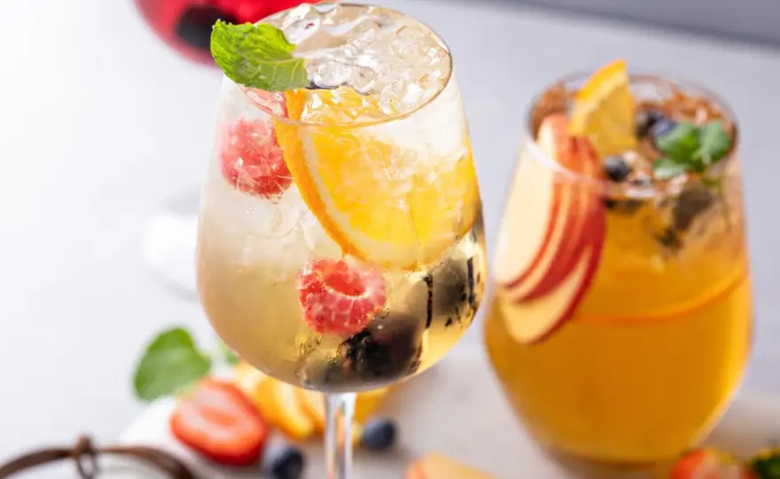 Prosecco - jak wybrać i podawać? Kompletny przewodnik