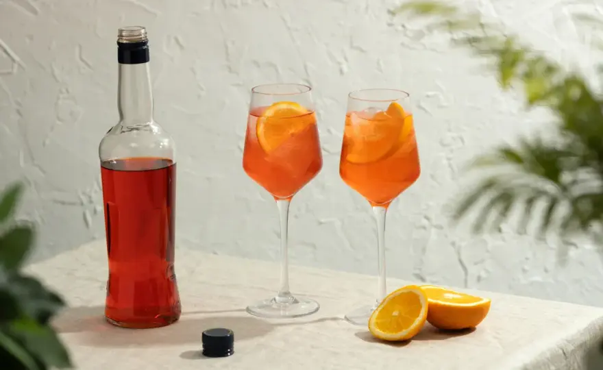 Aperol co to? Smak, Spritz i jak podawać - Kompletny przewodnik