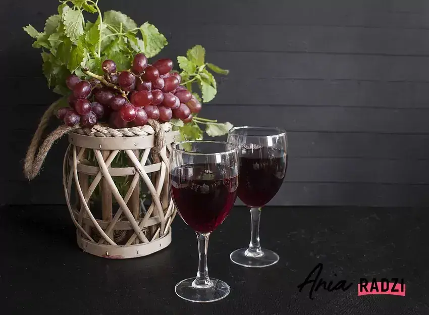 Jak zrobić wino z winogron? Praktyczny przewodnik krok po kroku